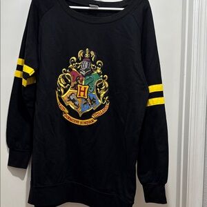 Black Hogwarts Crest Sweatshirt NWT Unisex